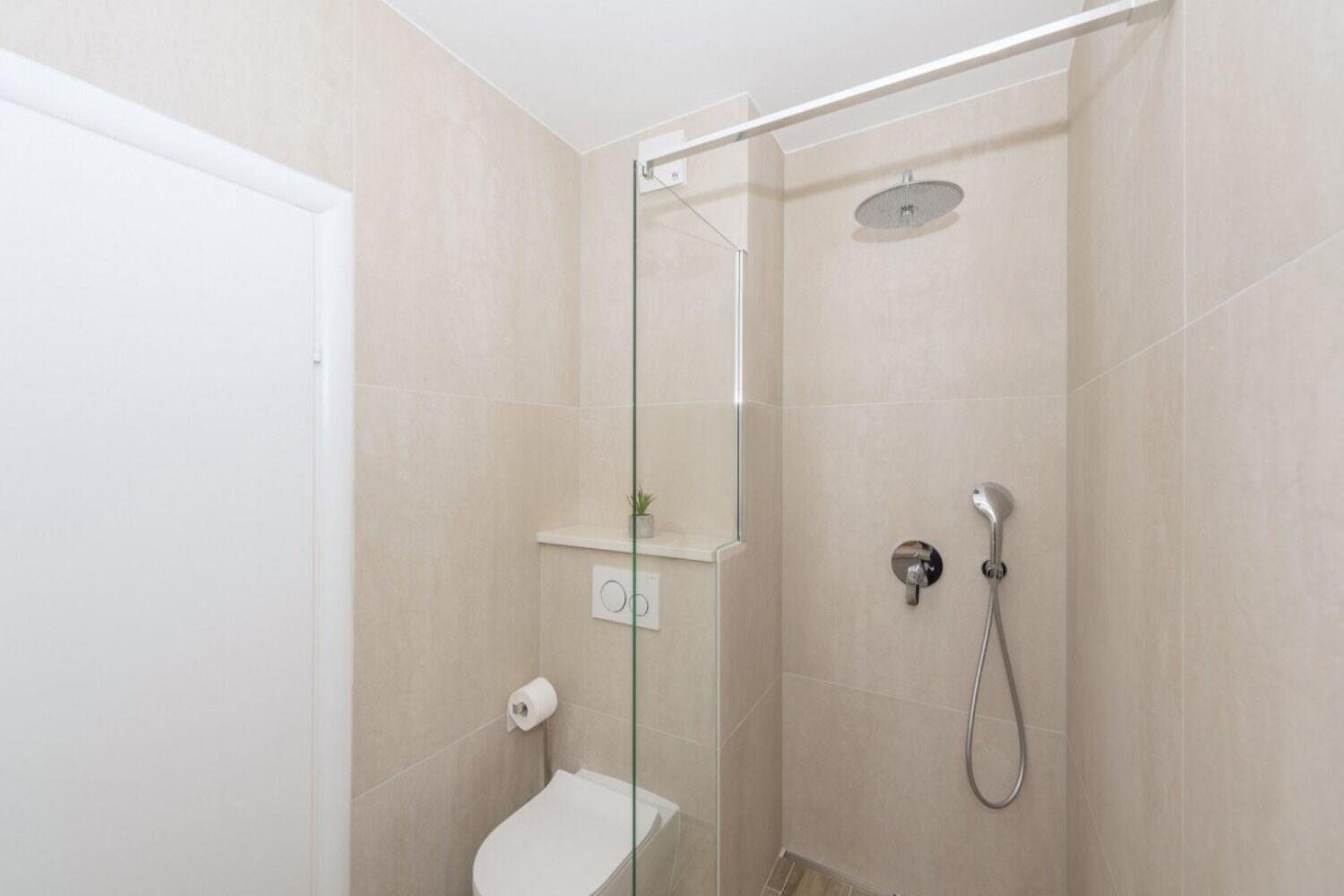 Apartments Mari - 40M From The Beach Makarska Eksteriør billede