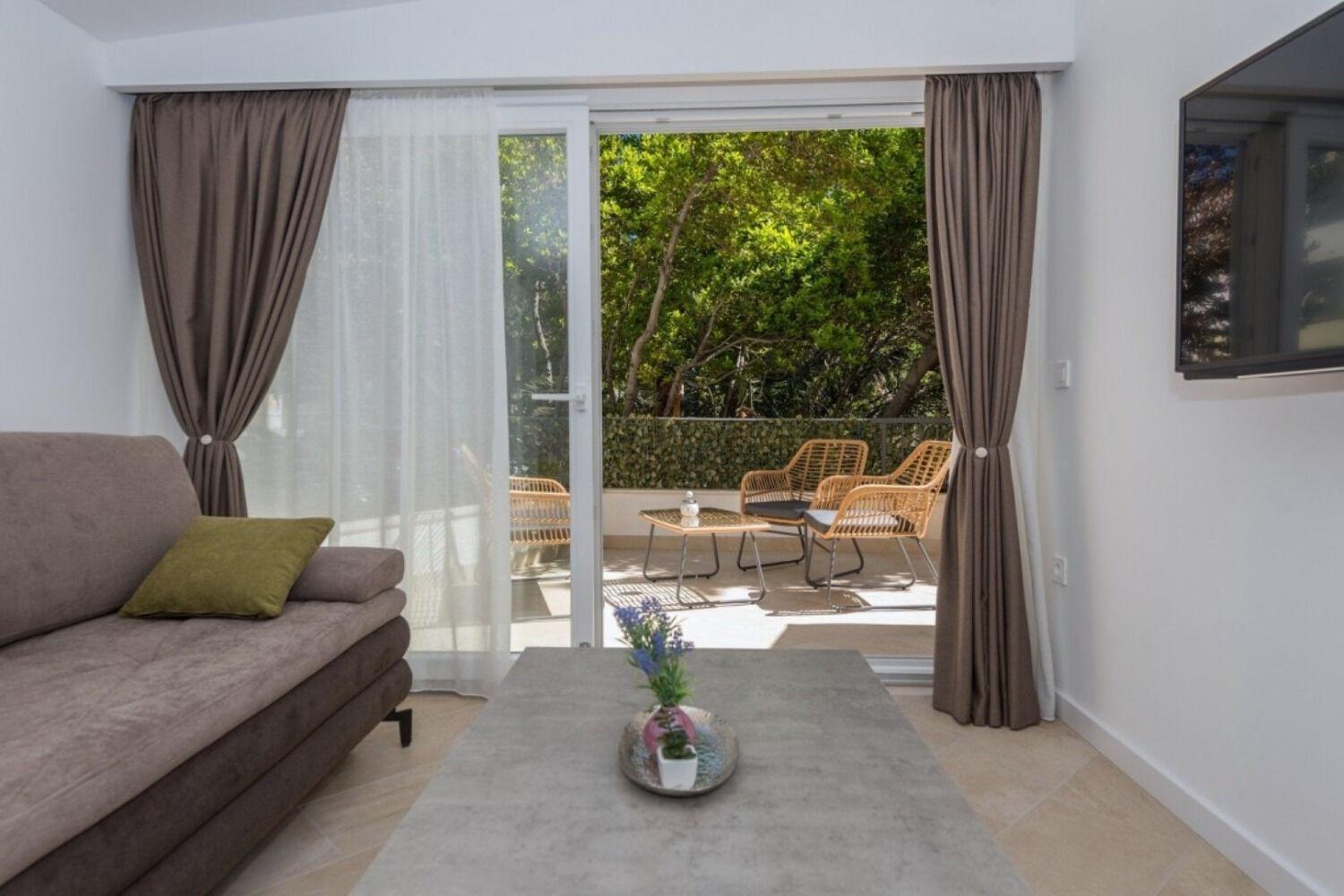 Apartments Mari - 40M From The Beach Makarska Eksteriør billede