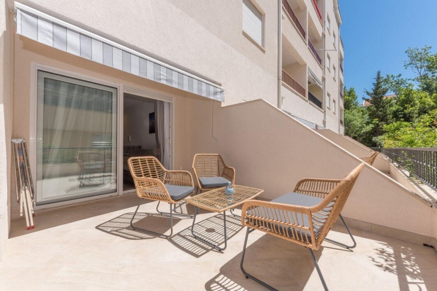 Apartments Mari - 40M From The Beach Makarska Eksteriør billede
