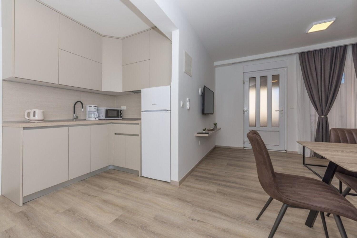 Apartments Mari - 40M From The Beach Makarska Eksteriør billede