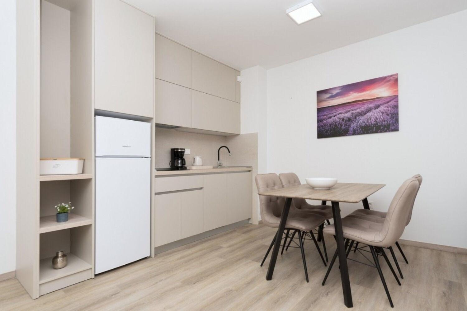 Apartments Mari - 40M From The Beach Makarska Eksteriør billede