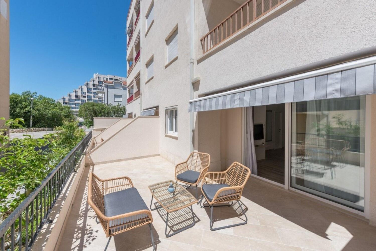 Apartments Mari - 40M From The Beach Makarska Eksteriør billede