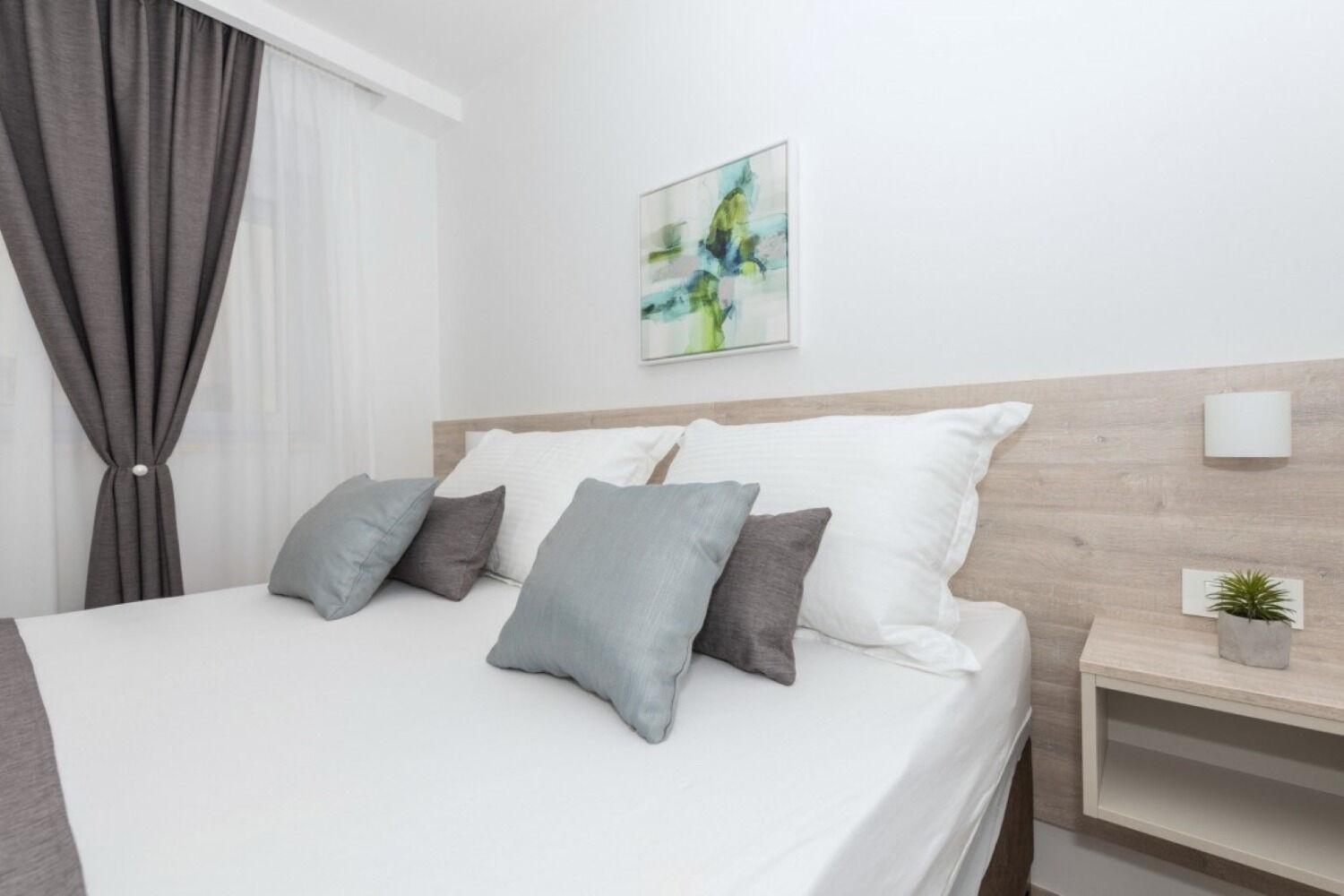 Apartments Mari - 40M From The Beach Makarska Eksteriør billede