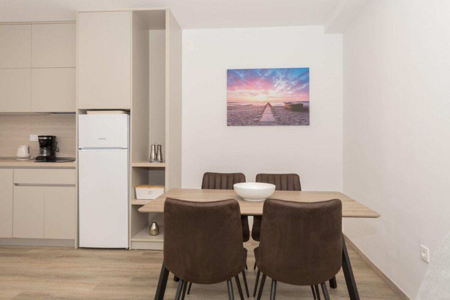 Apartments Mari - 40M From The Beach Makarska Eksteriør billede